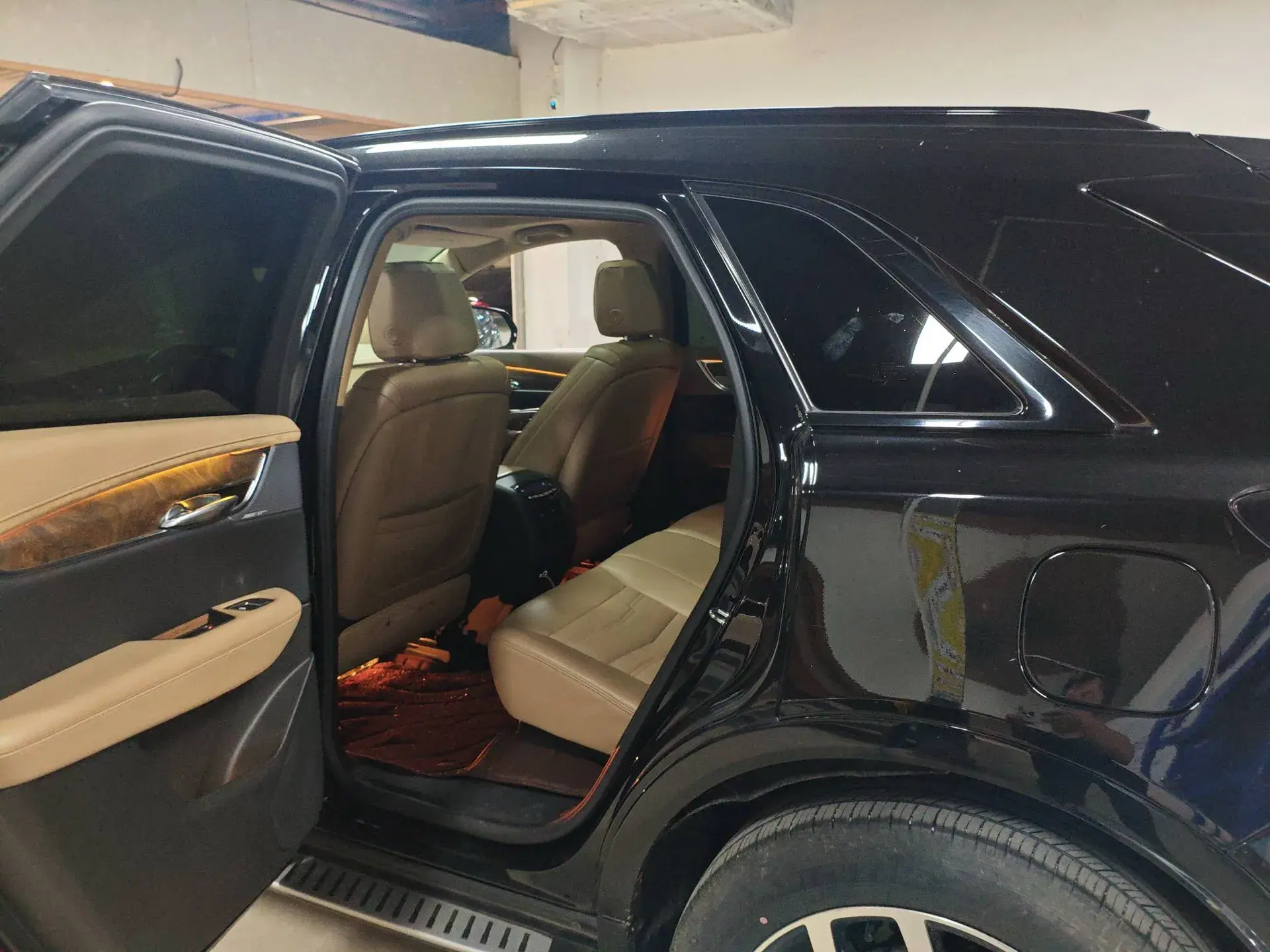 2022 CADILLAC XT5 thumbnail 3