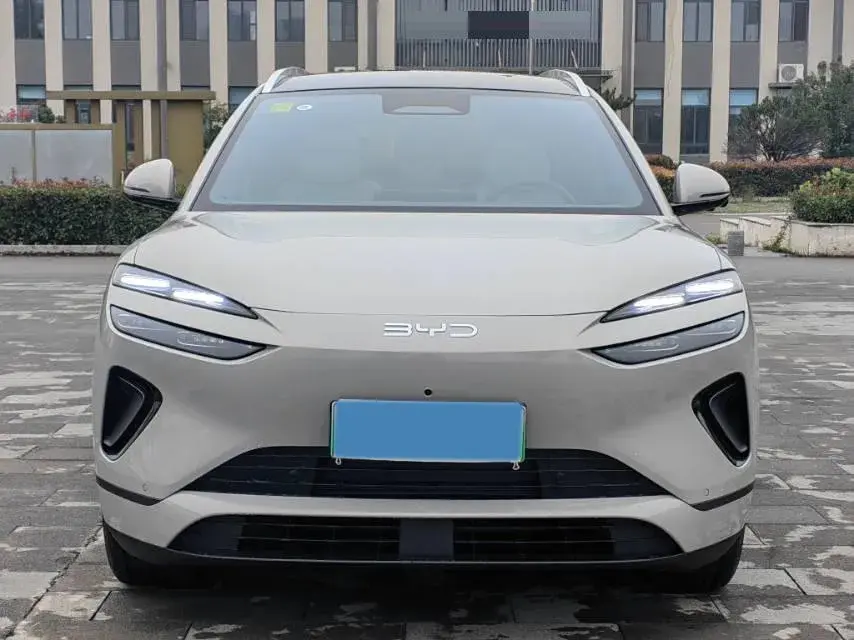 2025 BYD SEA thumbnail 2