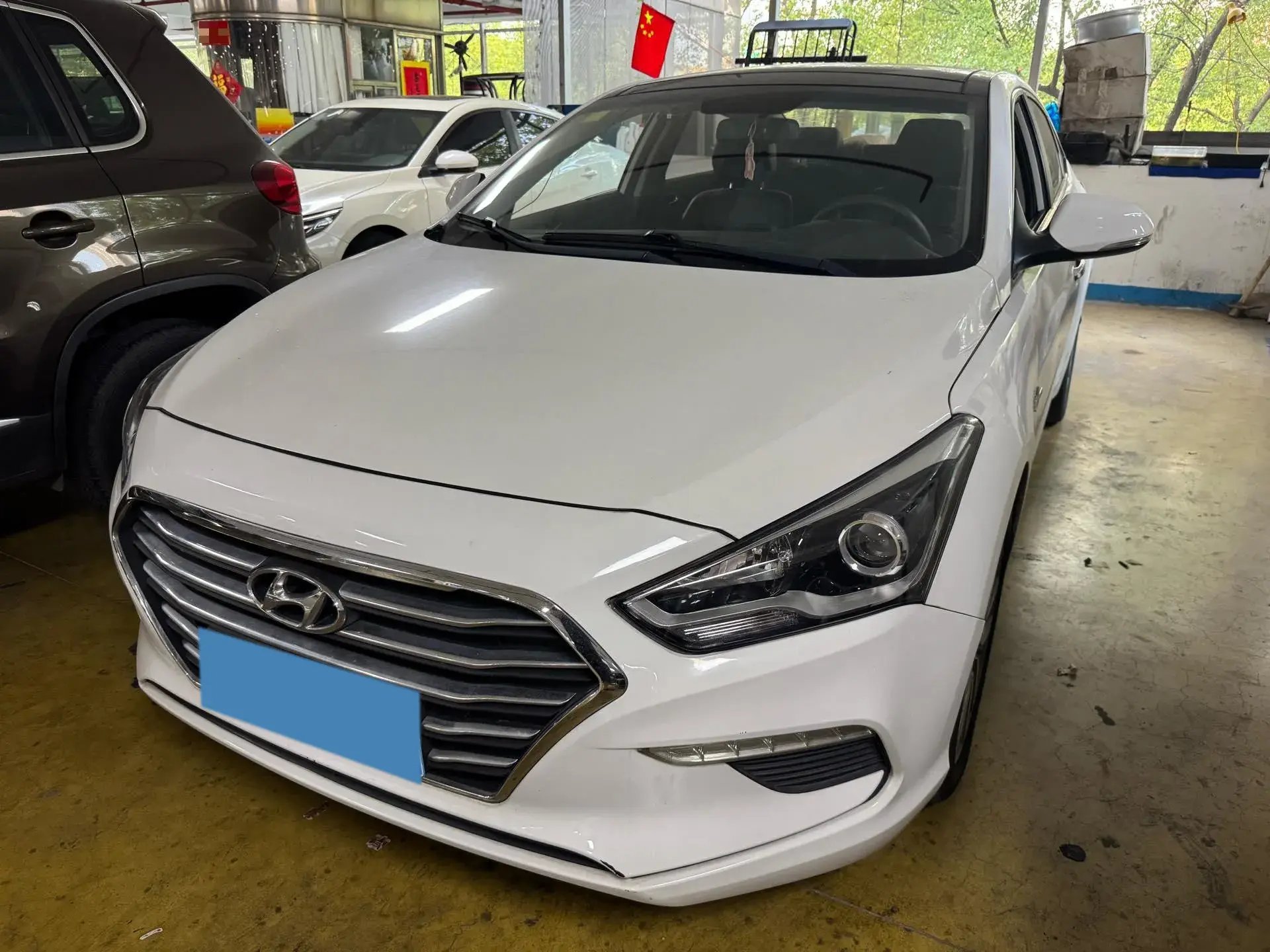 2017 HYUNDAI MISTRA view 1
