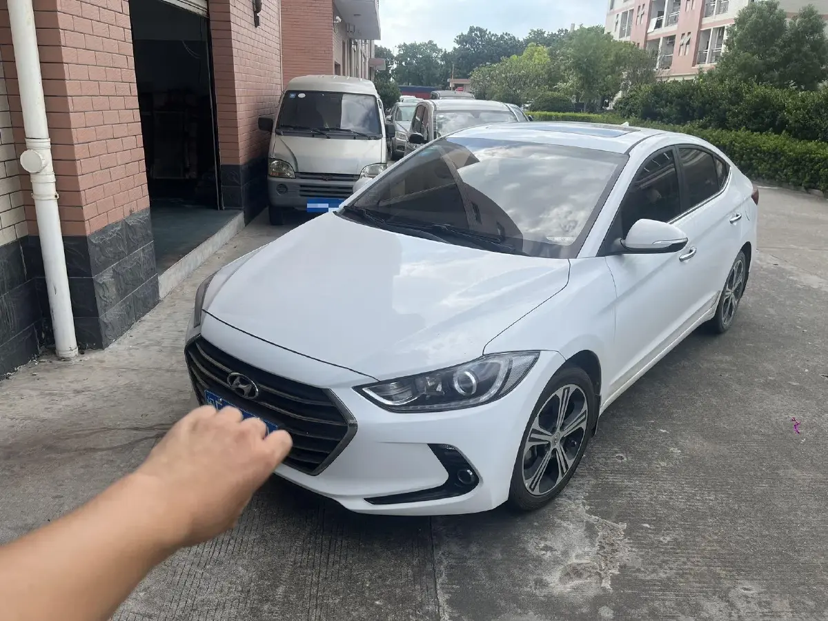 2018 Hyundai Elantra 1.4T 130HP L4 7DCT