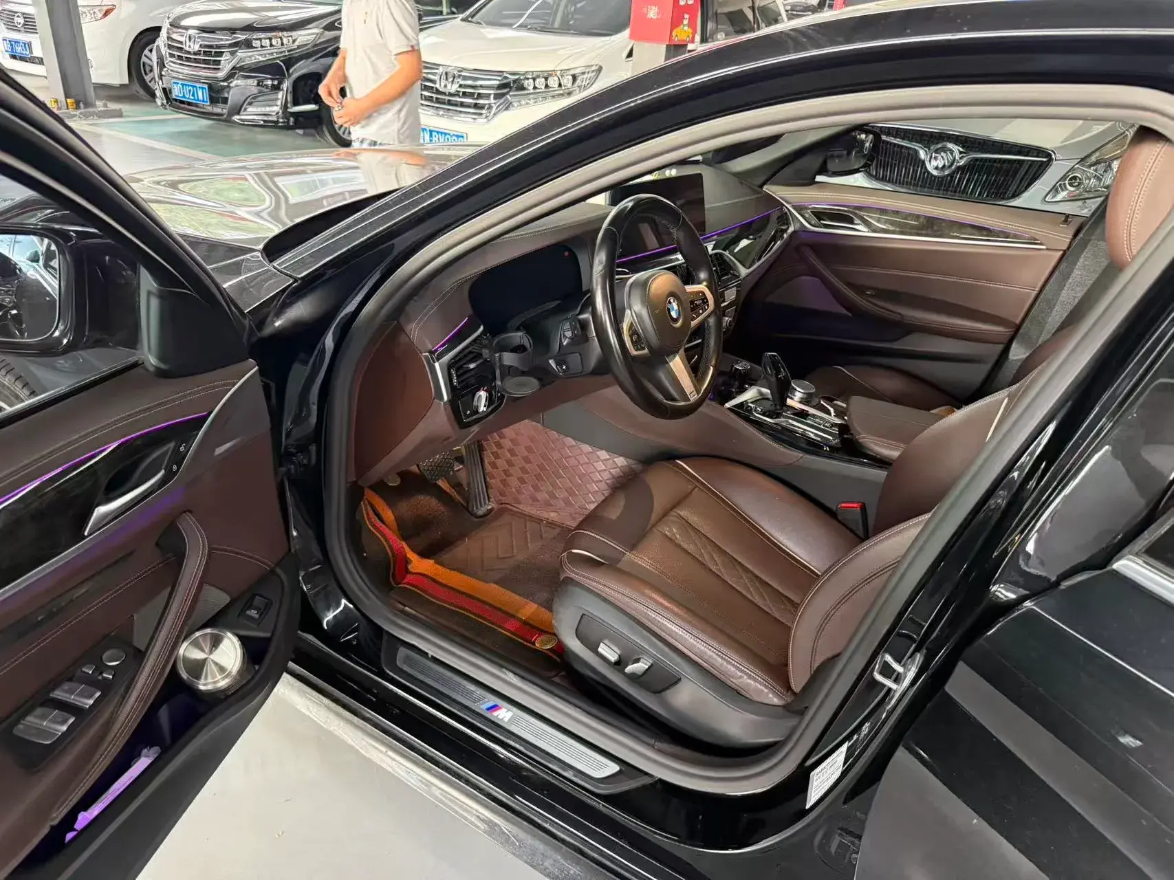 2022 BMW 5 thumbnail 3