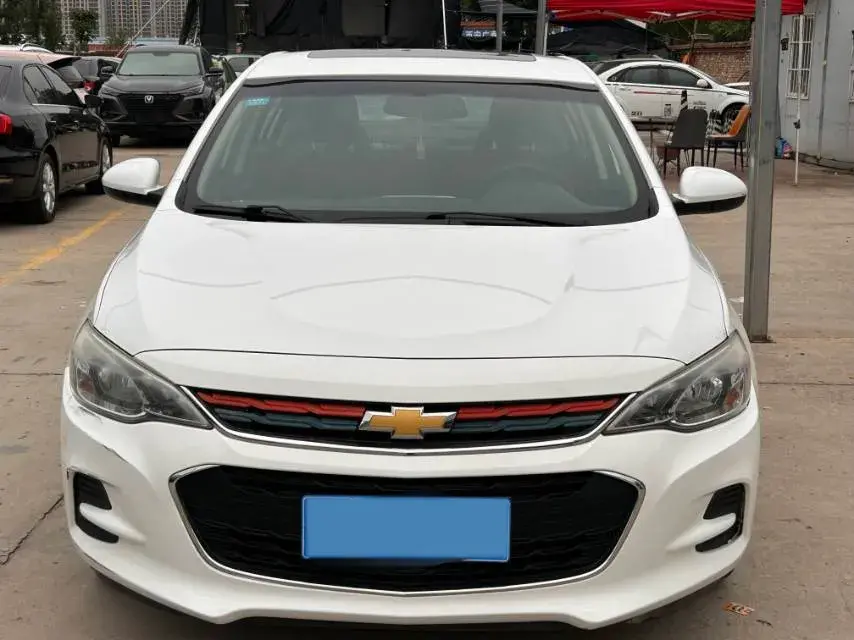 2019 CHEVROLET CAVALIER thumbnail 2