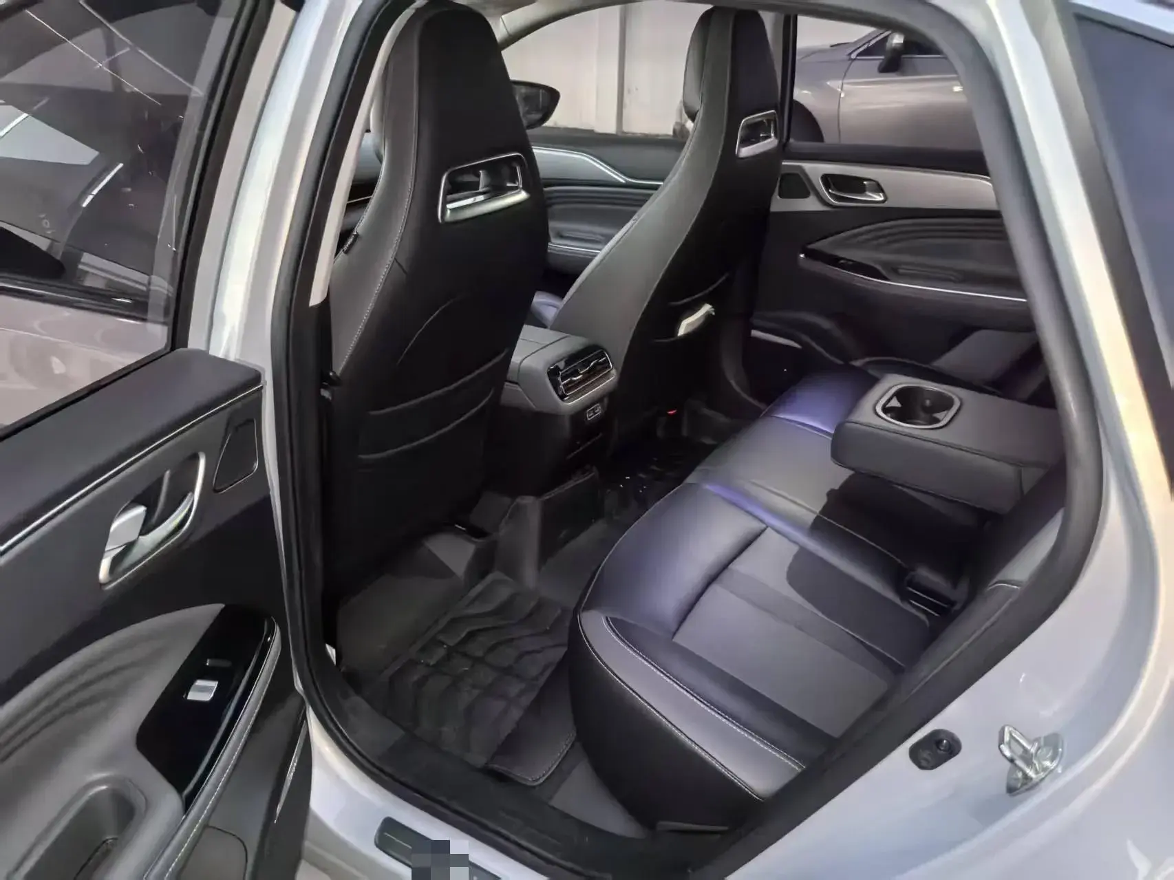 2021 AION S thumbnail 4