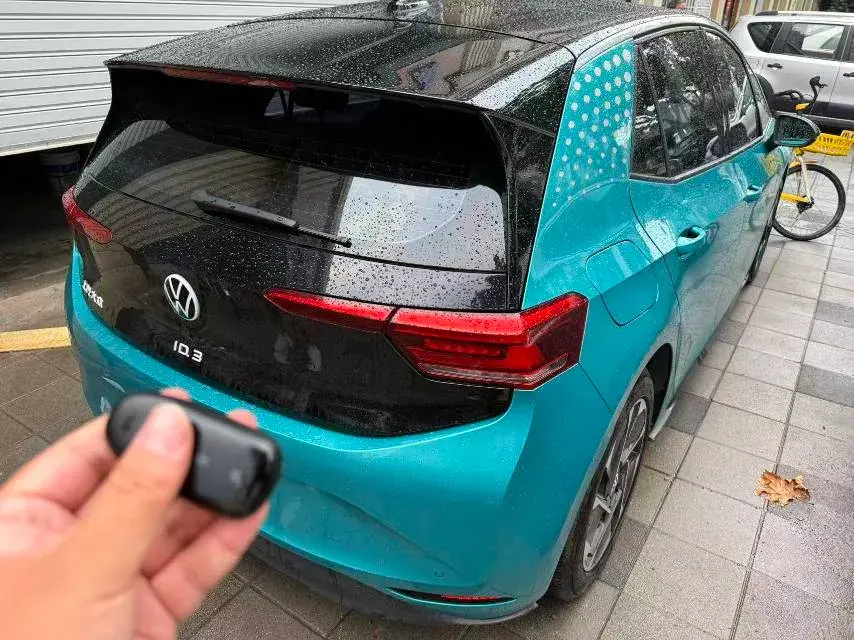 2022 VOLKSWAGEN ID.3 thumbnail 3