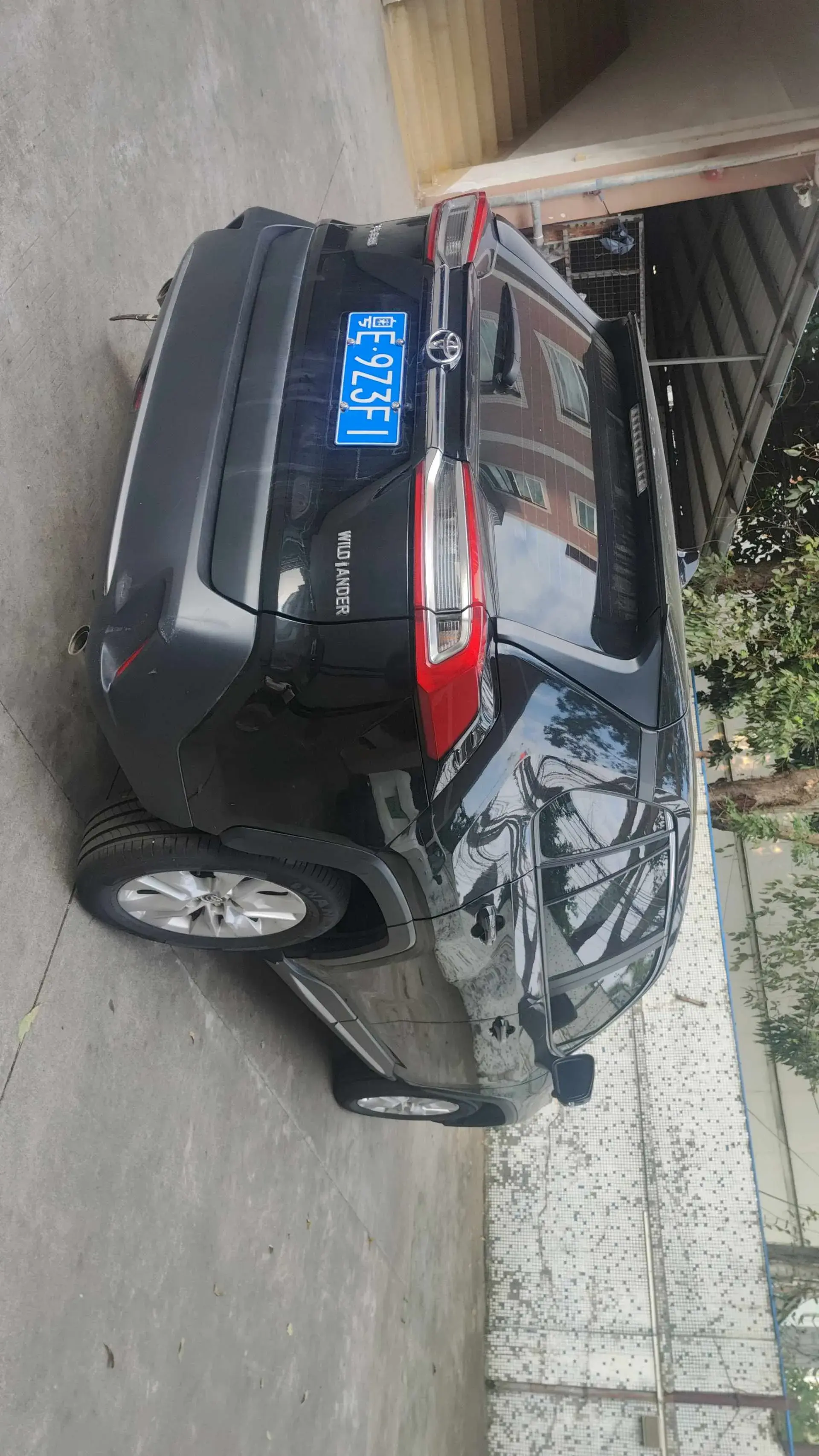 2022 TOYOTA WILDLANDER thumbnail 4