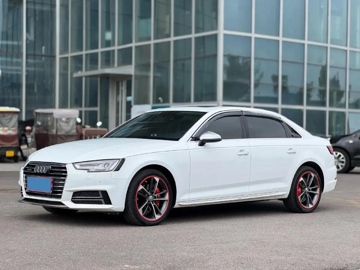 2019 Audi A4L 2.0T 190HP L4 7DCT