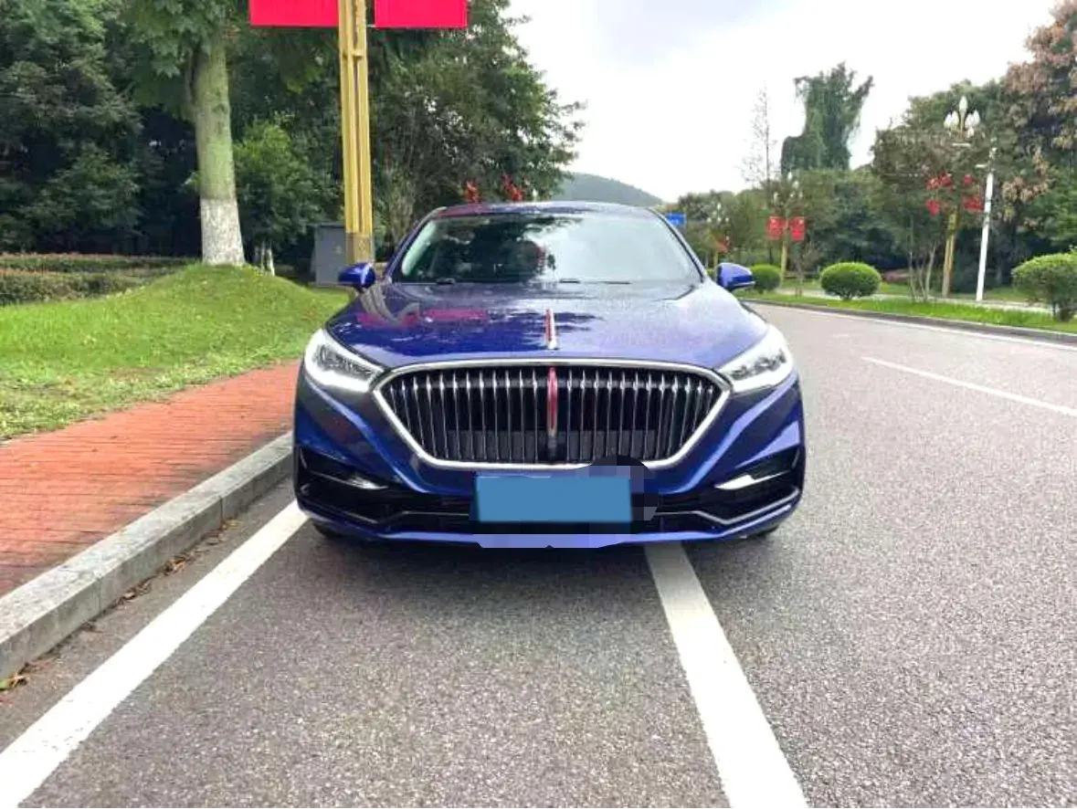 2022 HONGQI H5 thumbnail 3