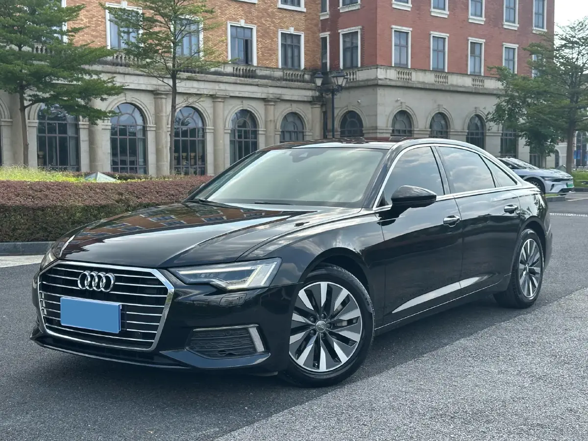 2021 Audi A6L 2.0T 224HP L4 7DCT