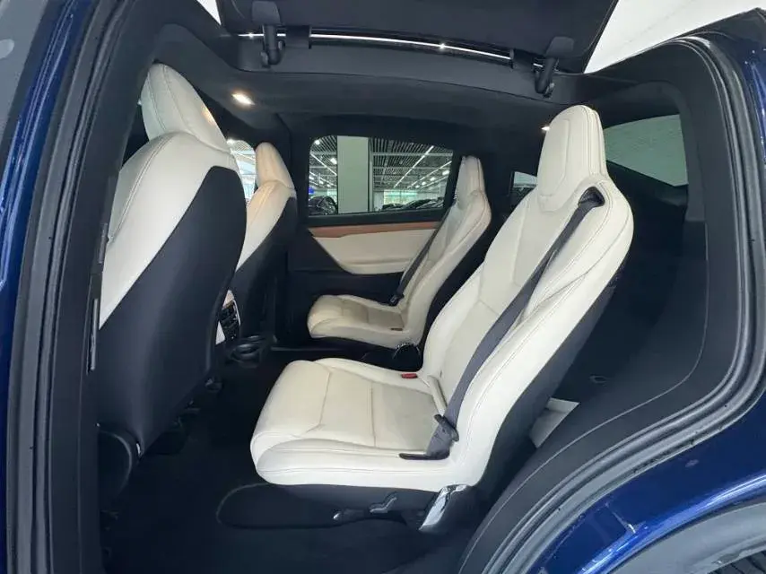 2019 TESLA MODEL thumbnail 4