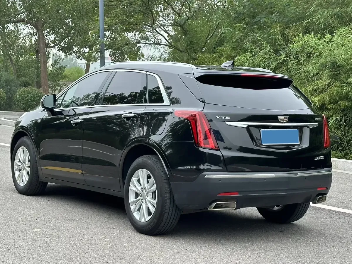 2021 Cadillac XT5 2.0T 237HP L4 9AT,autocango,china used car exporter,china ev exporter,chinese used car exporter,chinese used ev exporter