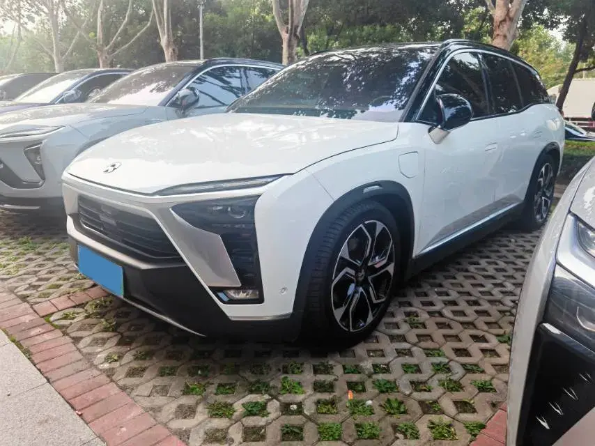 2020 NIO ES8 BEV 70KWH