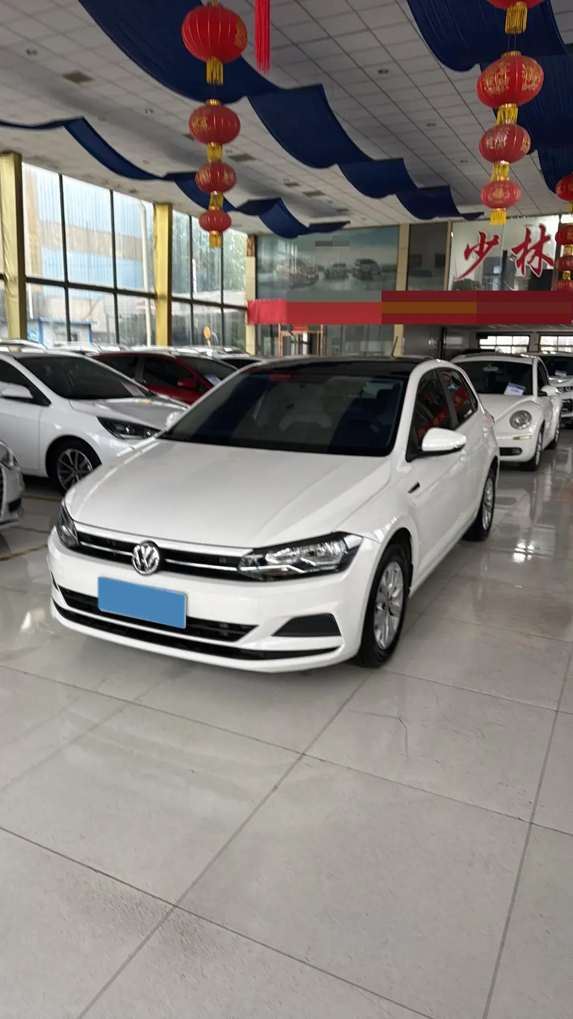 2019 VOLKSWAGEN POLO view 1