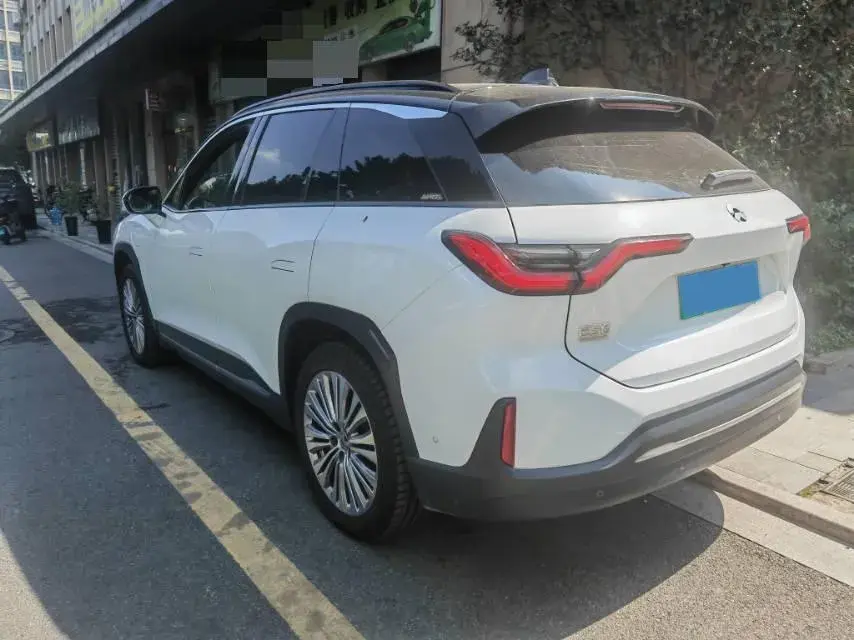 2019 NIO ES6 thumbnail 4