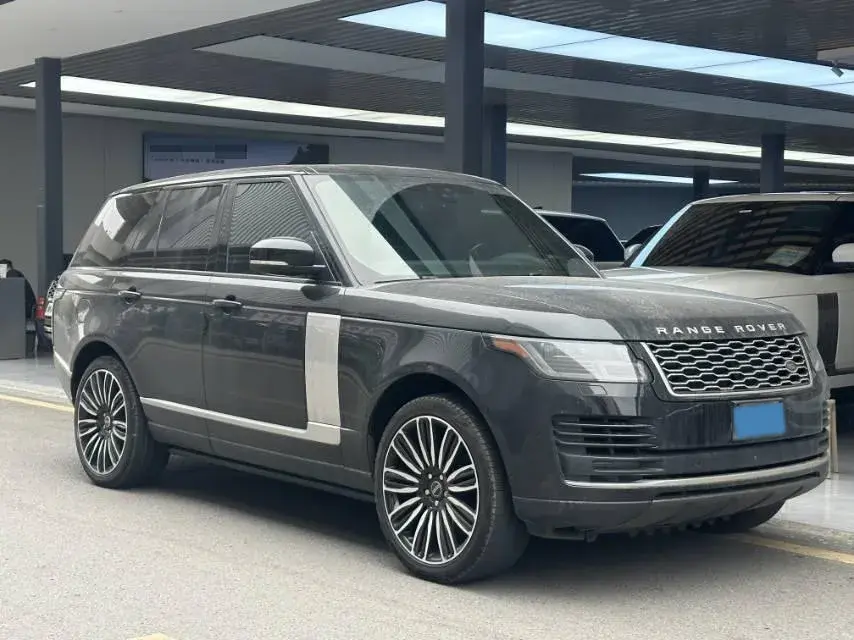 2018 LAND ROVER thumbnail 3