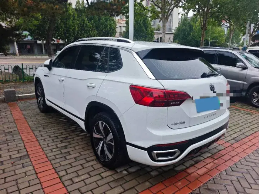 2020 VOLKSWAGEN TAYRON thumbnail 3