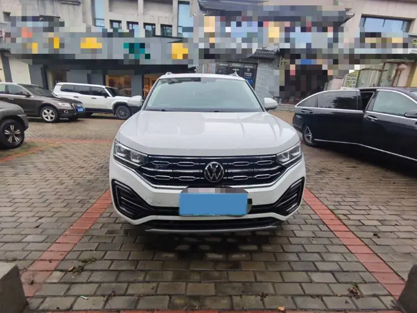 2020 VOLKSWAGEN TAYRON thumbnail 2