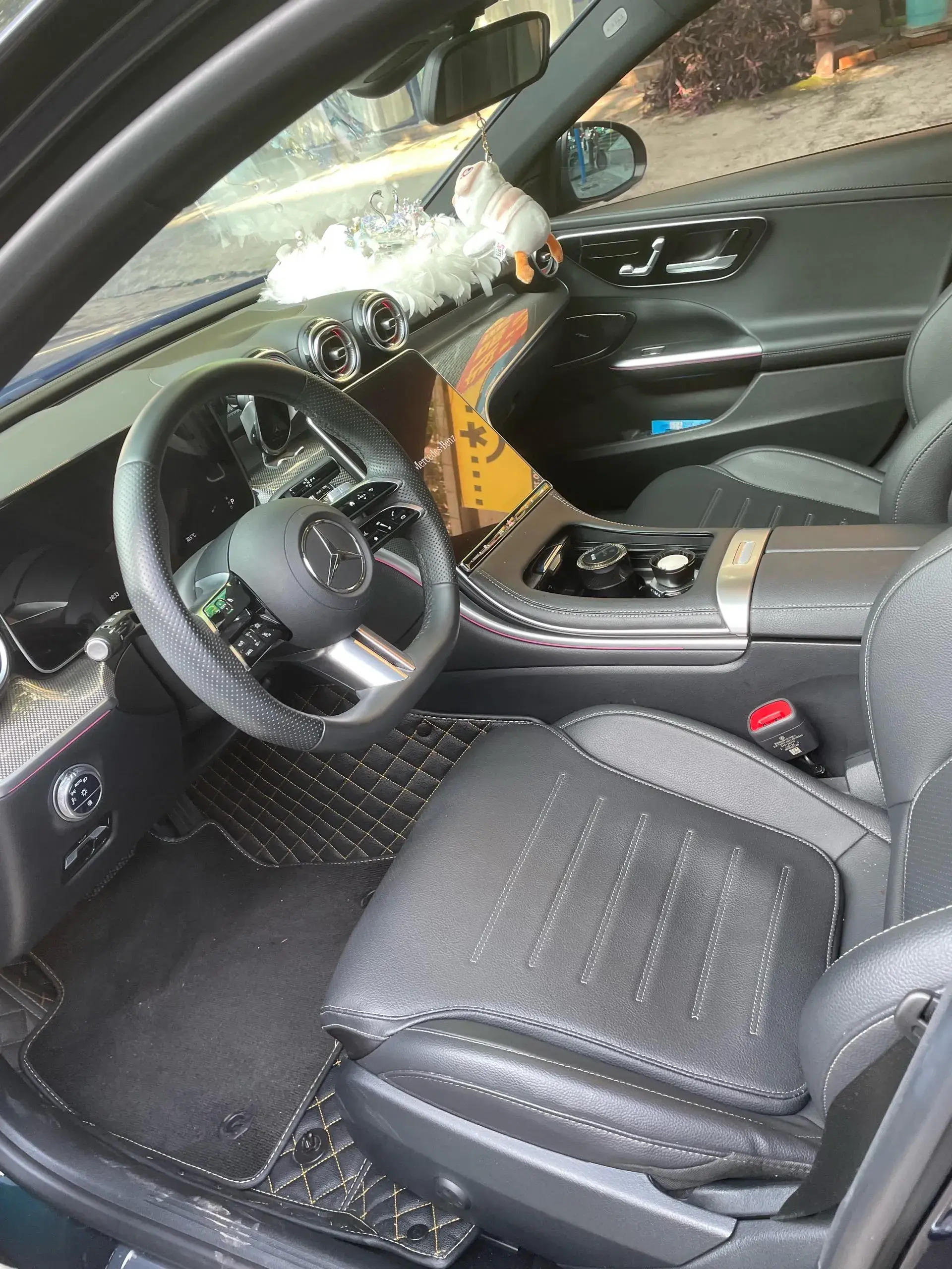 2024 MERCEDES-BENZ C thumbnail 2