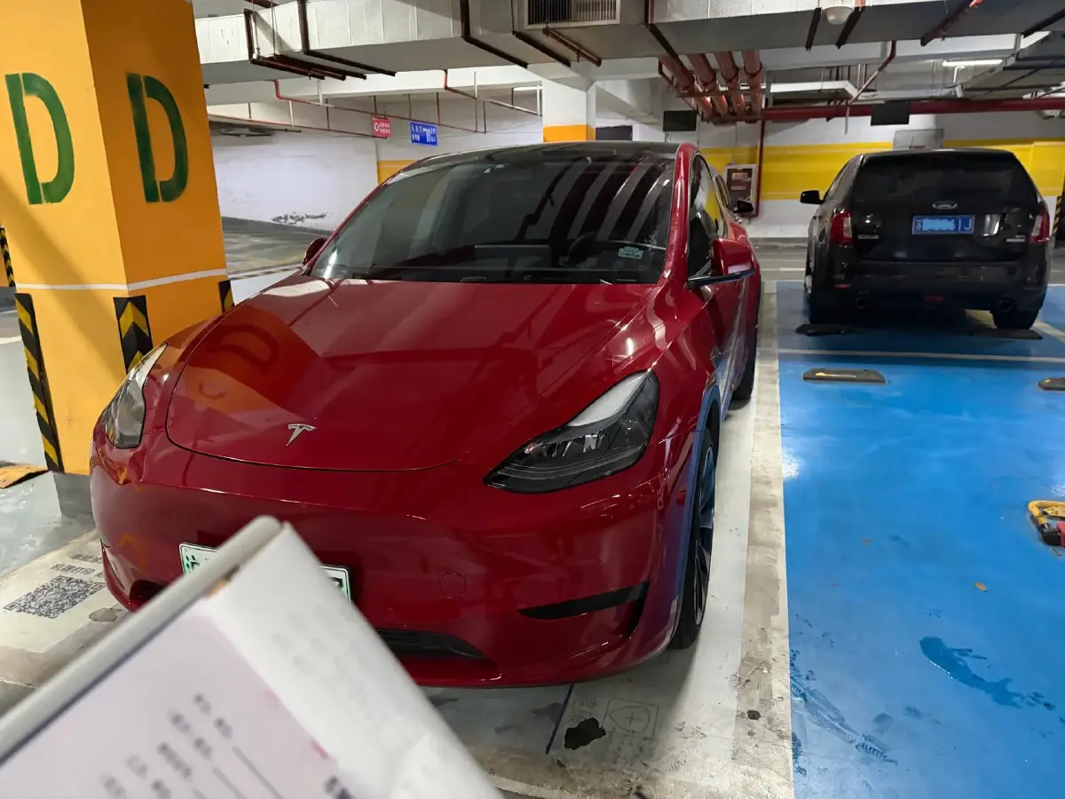 2022 Tesla Model Y BEV 60KWH