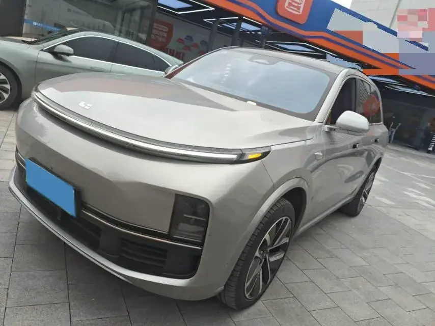 2023 LI L8 view 1