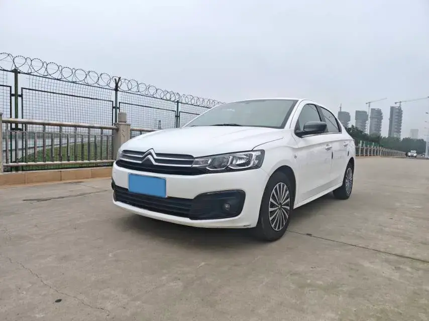 2018 CITROEN ELYSEE view 1