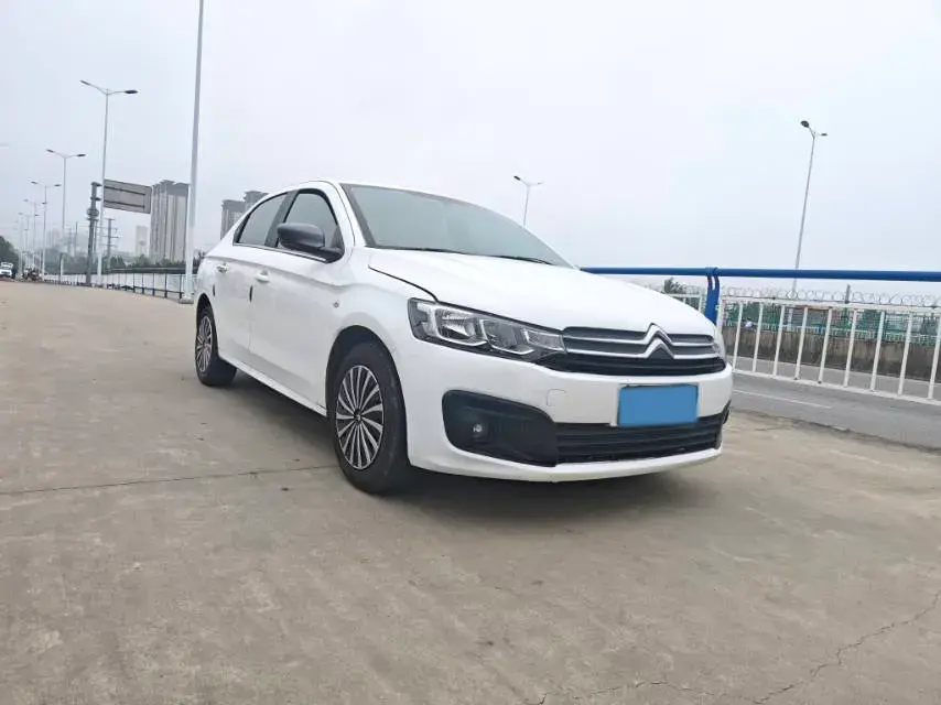 2018 CITROEN ELYSEE thumbnail 3