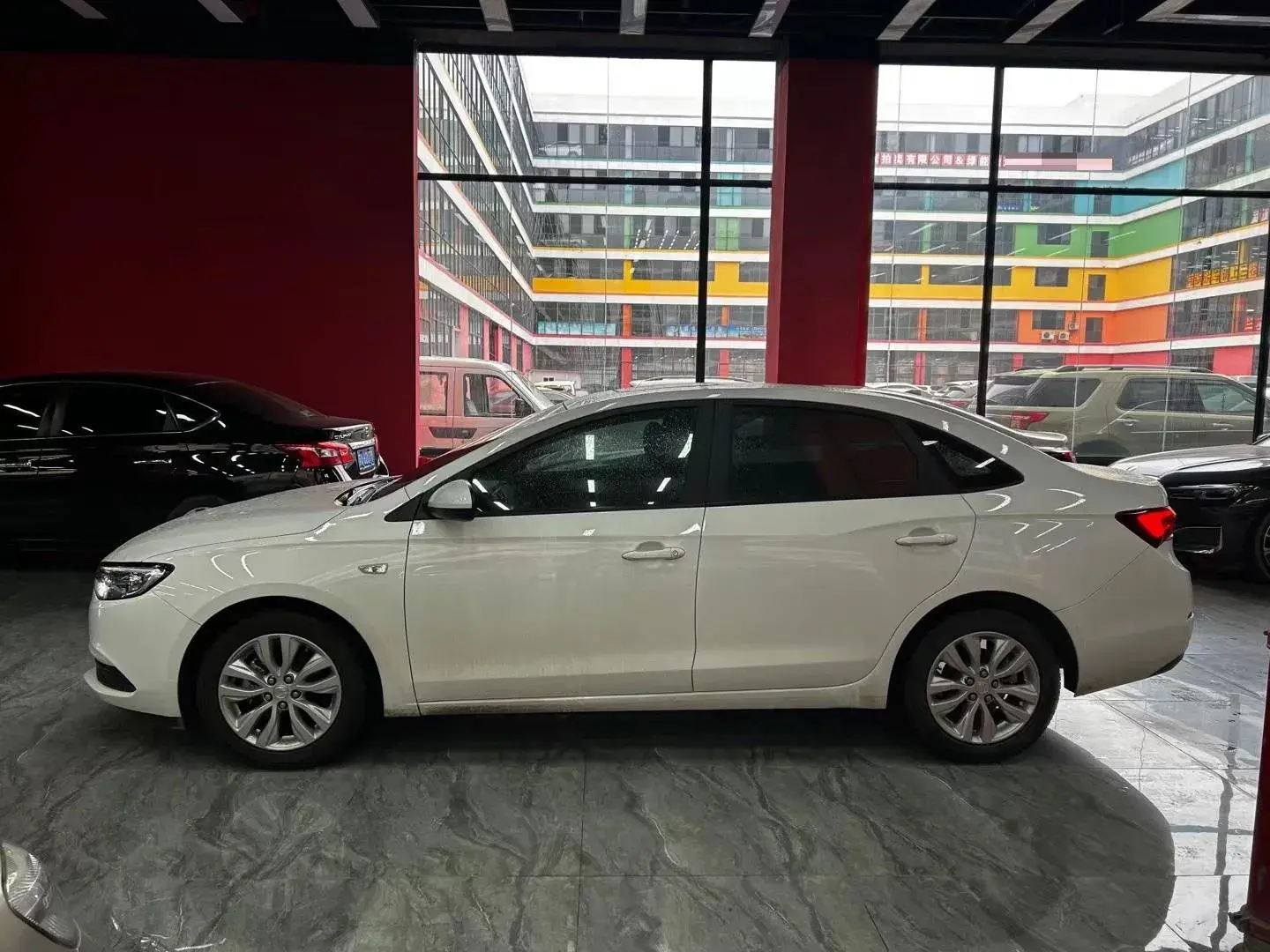 2021 BUICK EXCELLE thumbnail 3