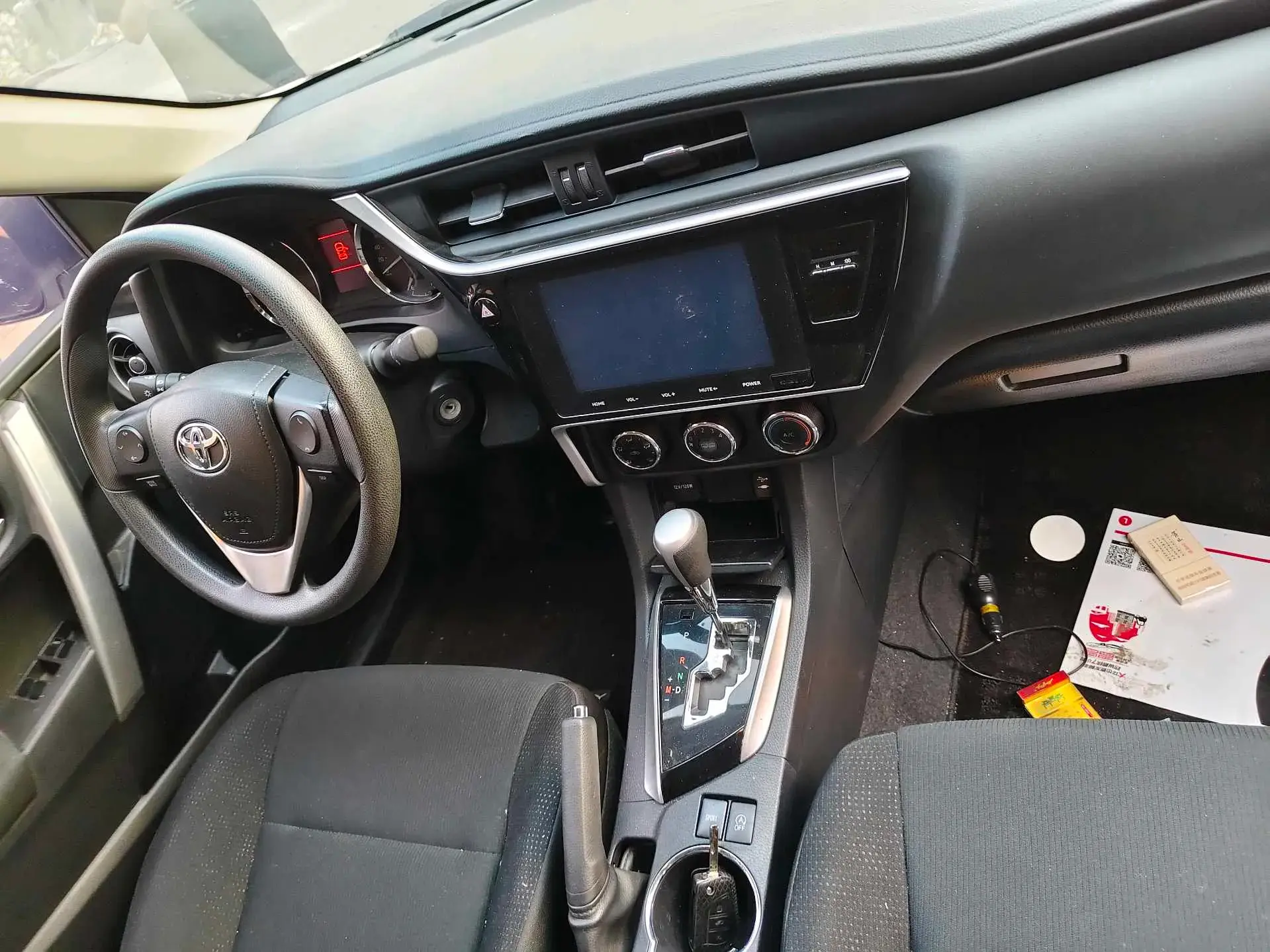 2017 TOYOTA COROLLA thumbnail 2