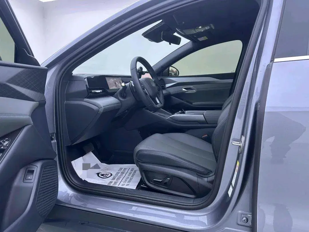 2025 BYD QINL thumbnail 4