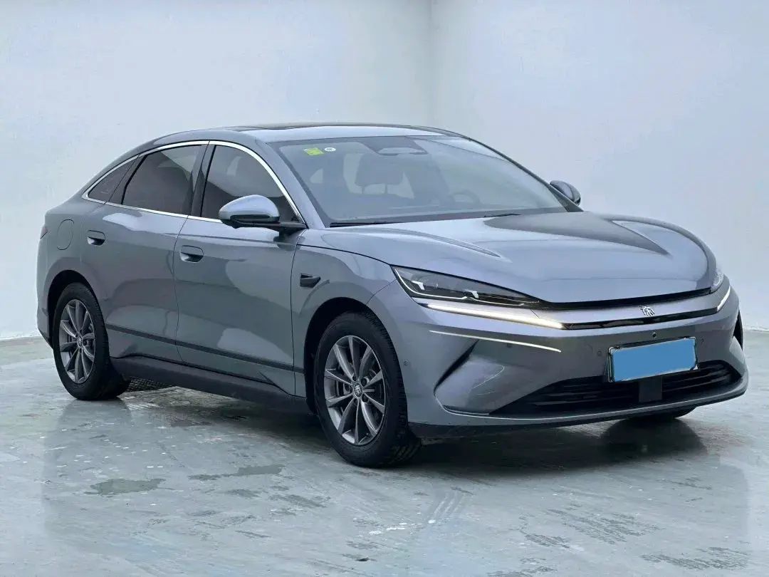 2025 BYD QINL thumbnail 3