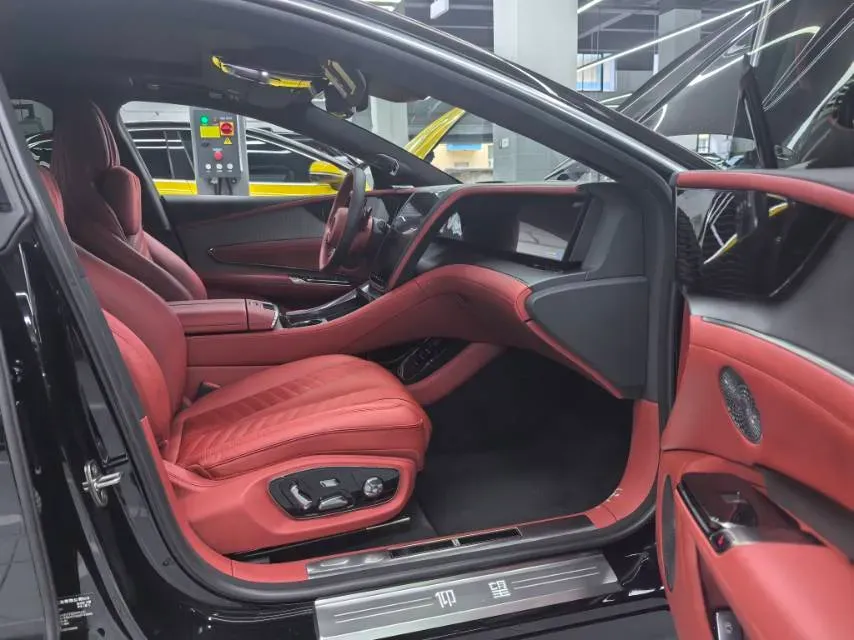 2025 YangWang U7 BEV 135.5KWH,autocango,china used car exporter,china ev exporter,chinese used car exporter,chinese used ev exporter