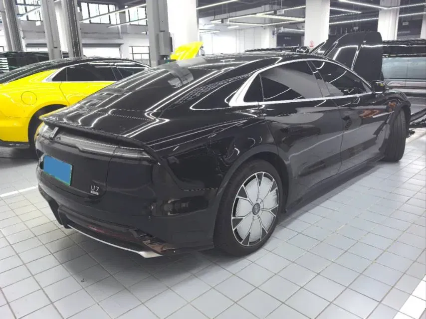 2025 YangWang U7 BEV 135.5KWH,autocango,china used car exporter,china ev exporter,chinese used car exporter,chinese used ev exporter