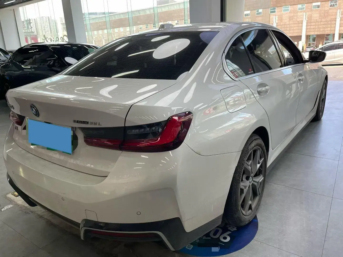 2022 BMW I3 thumbnail 3