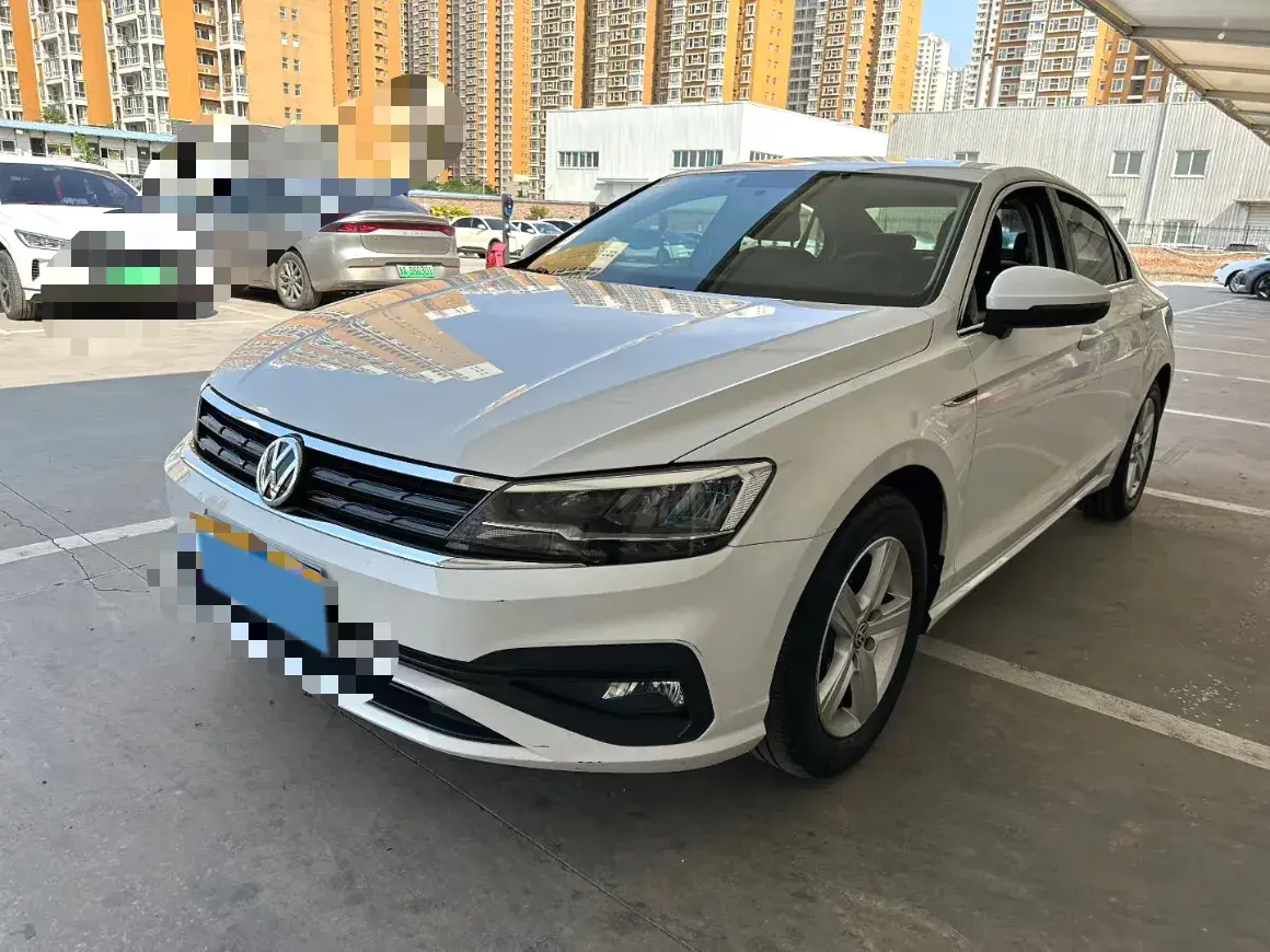 2019 VOLKSWAGEN LAMANDO view 1