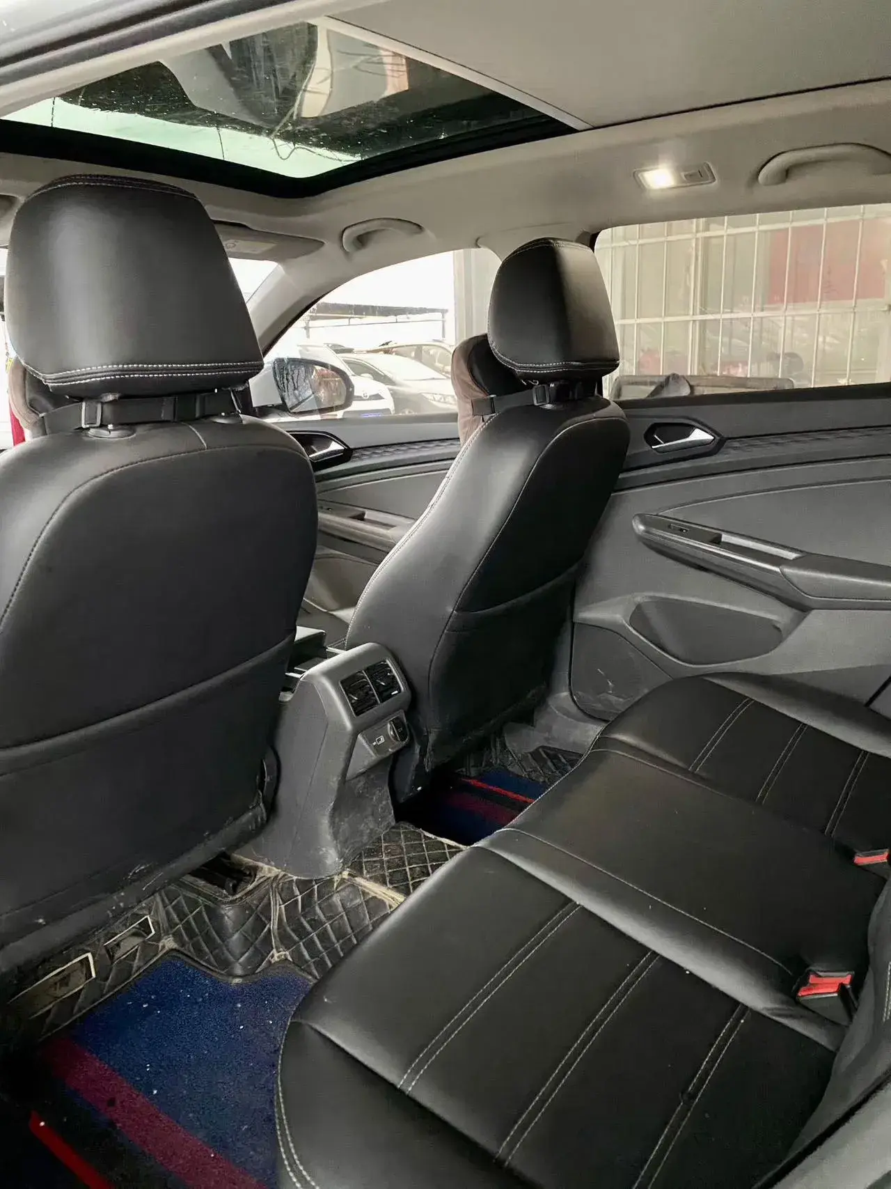 2020 JETTA VS7 thumbnail 3