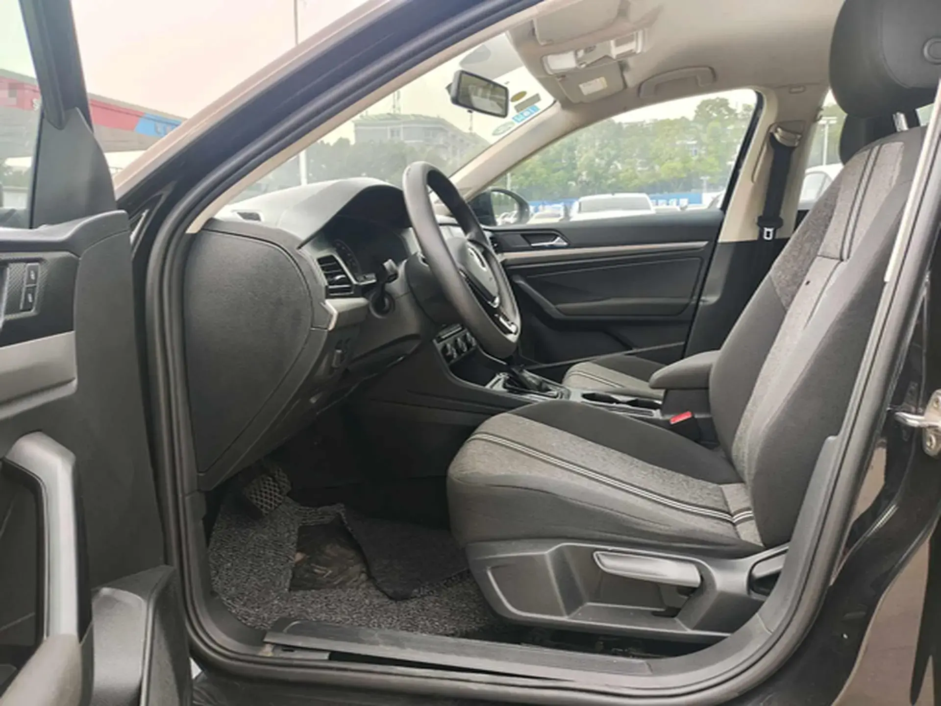 2021 VOLKSWAGEN LAVIDA thumbnail 4