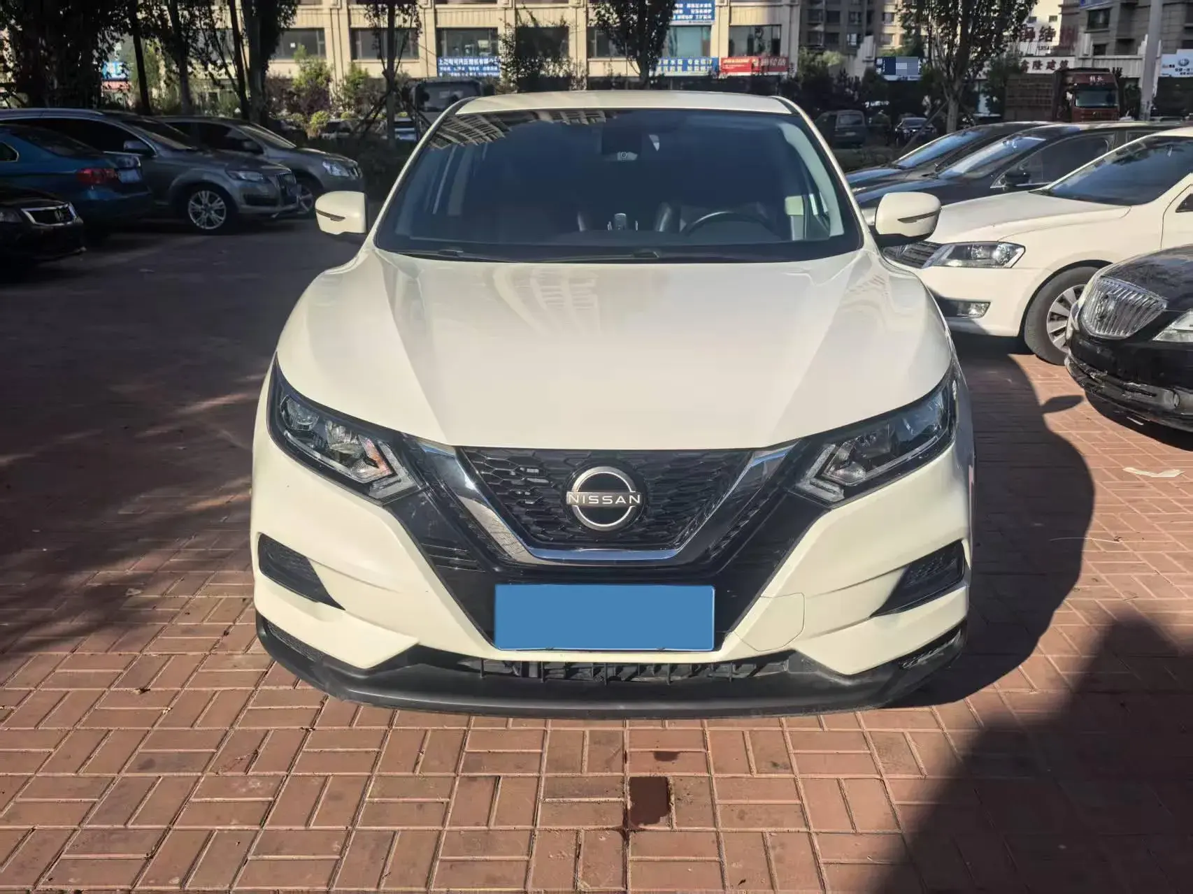 2023 NISSAN QASHQAI thumbnail 2