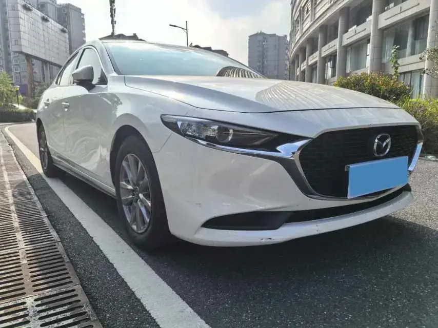 2020 MAZDA 3 thumbnail 3