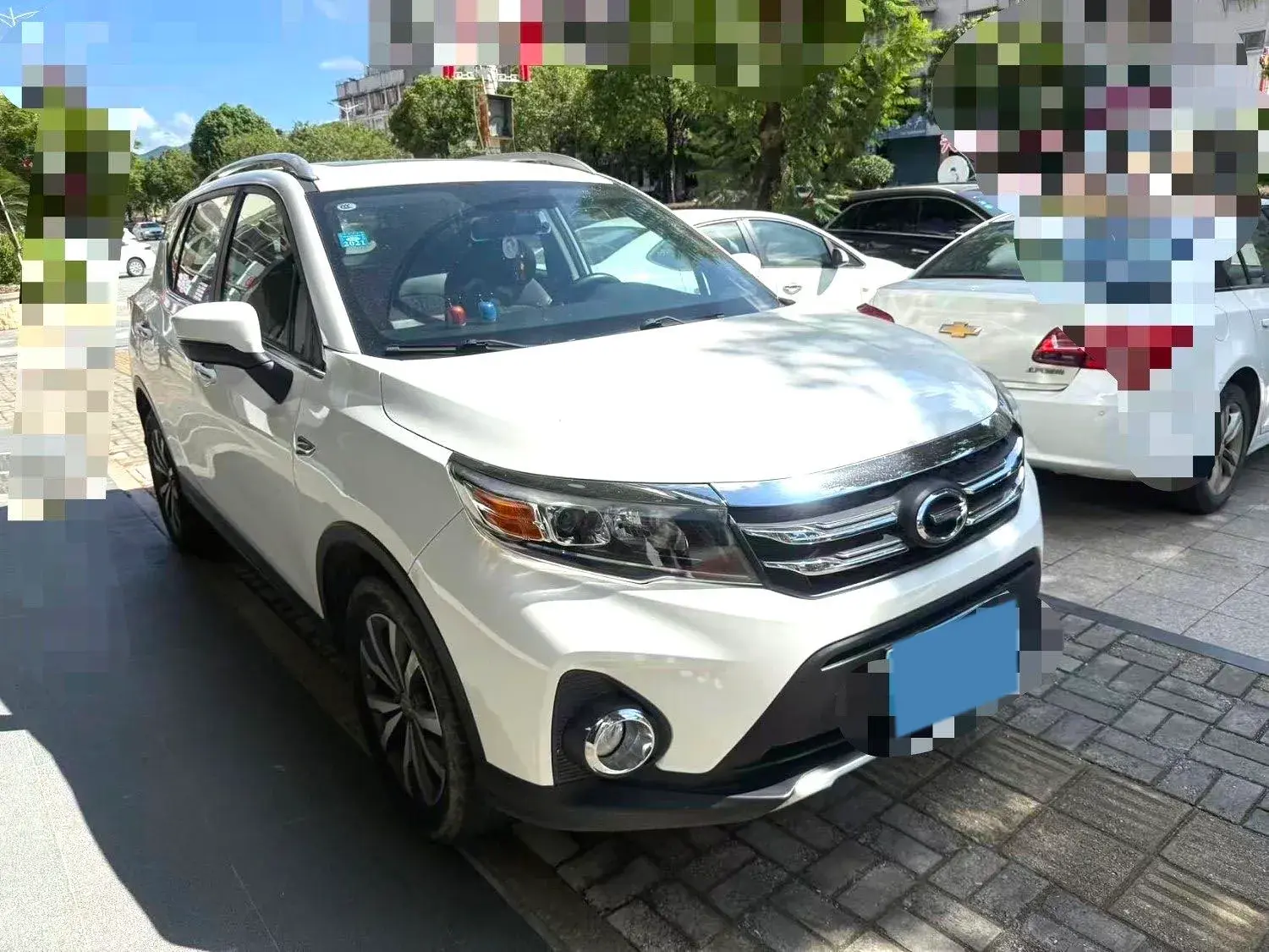 2019 GAC TRUMPCHI thumbnail 4