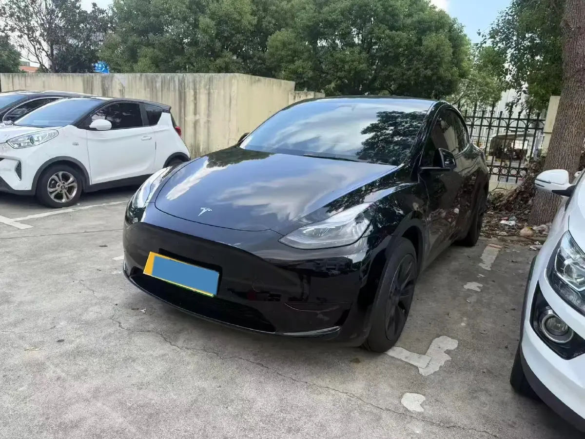 2023 Tesla Model Y BEV 60KWH