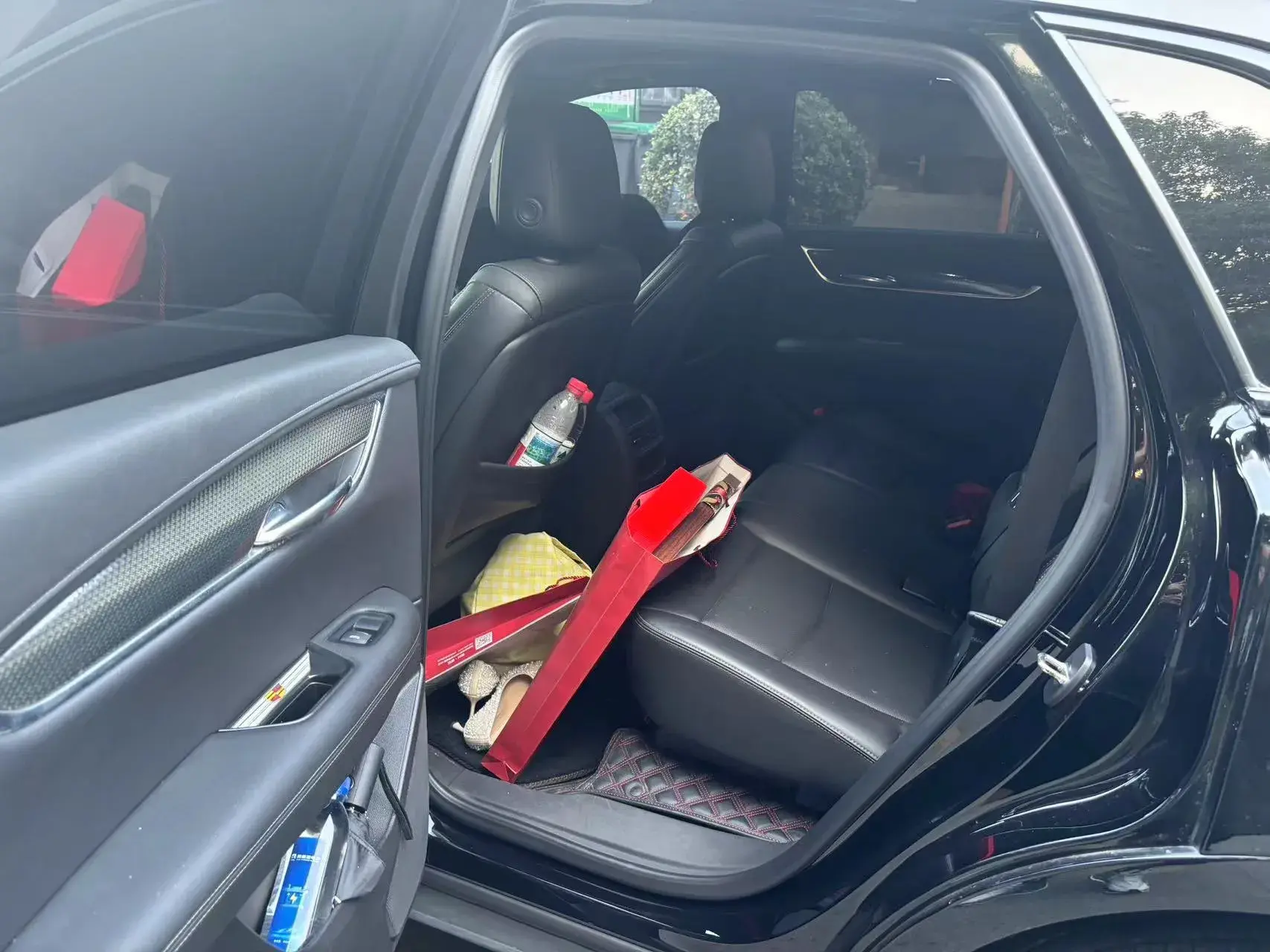 2023 CADILLAC XT5 thumbnail 2