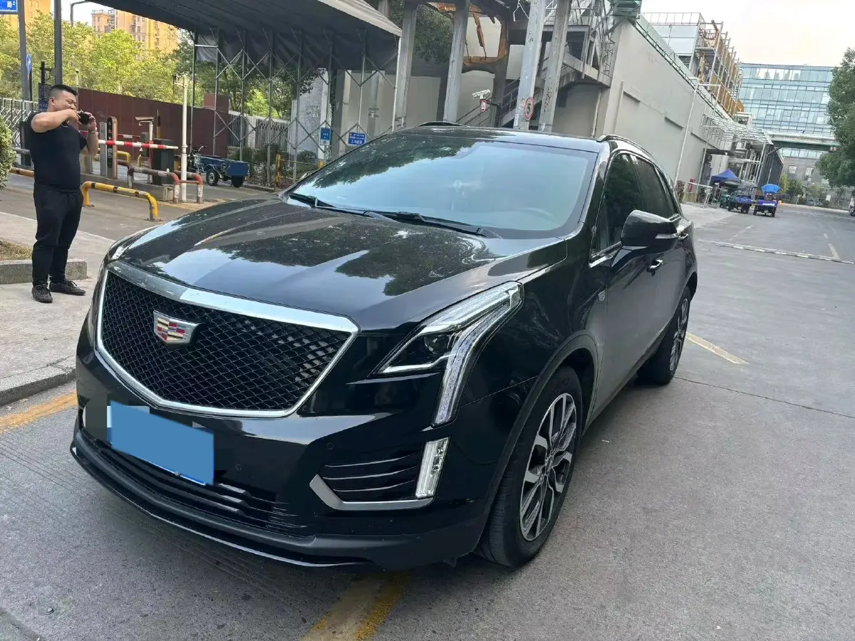 2023 Cadillac XT5 2.0T 237HP L4 9AT