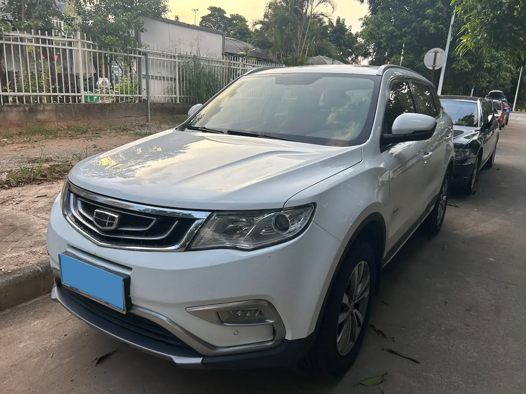 2016 GEELY AZKARRA view 1