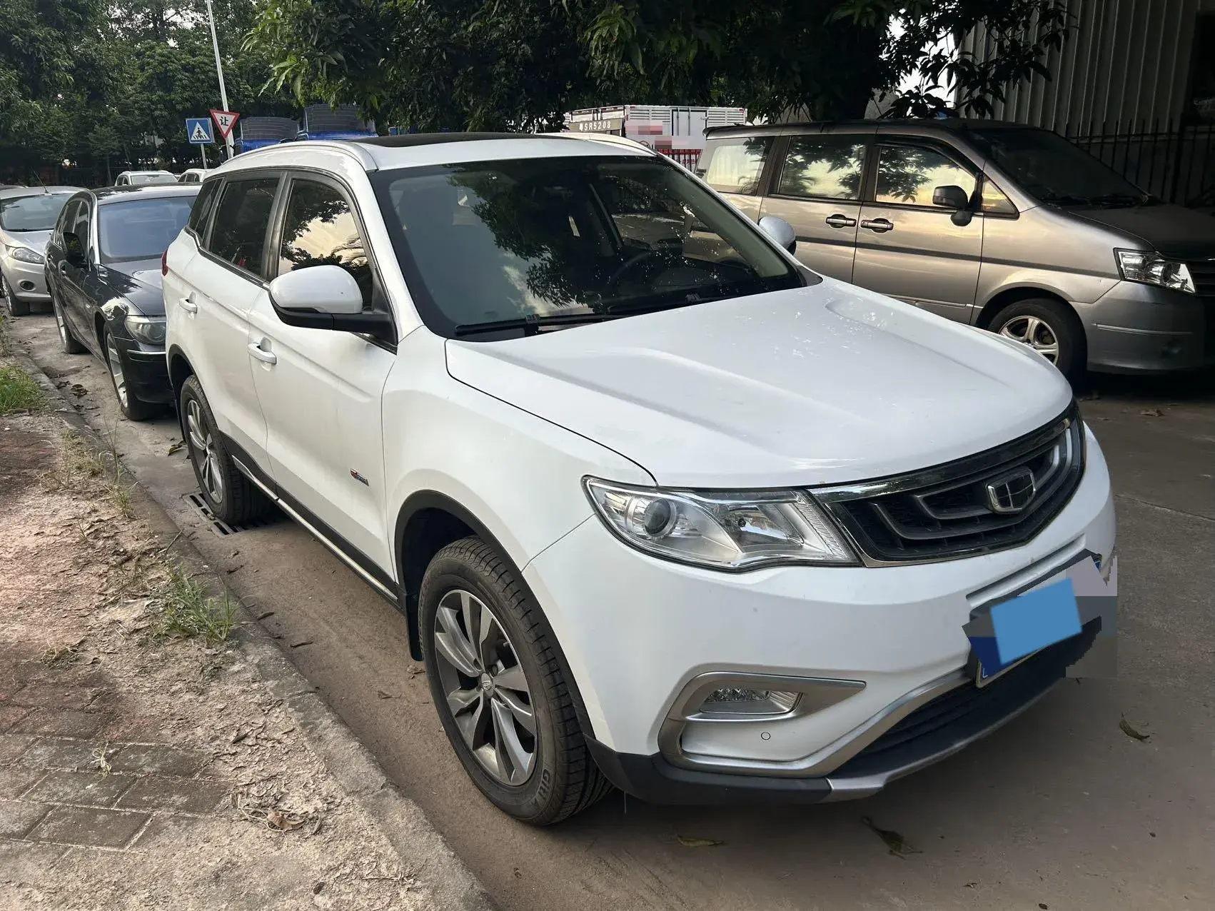 2016 GEELY AZKARRA thumbnail 2