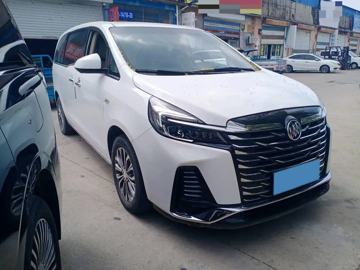 2023 BUICK GL8 thumbnail 3