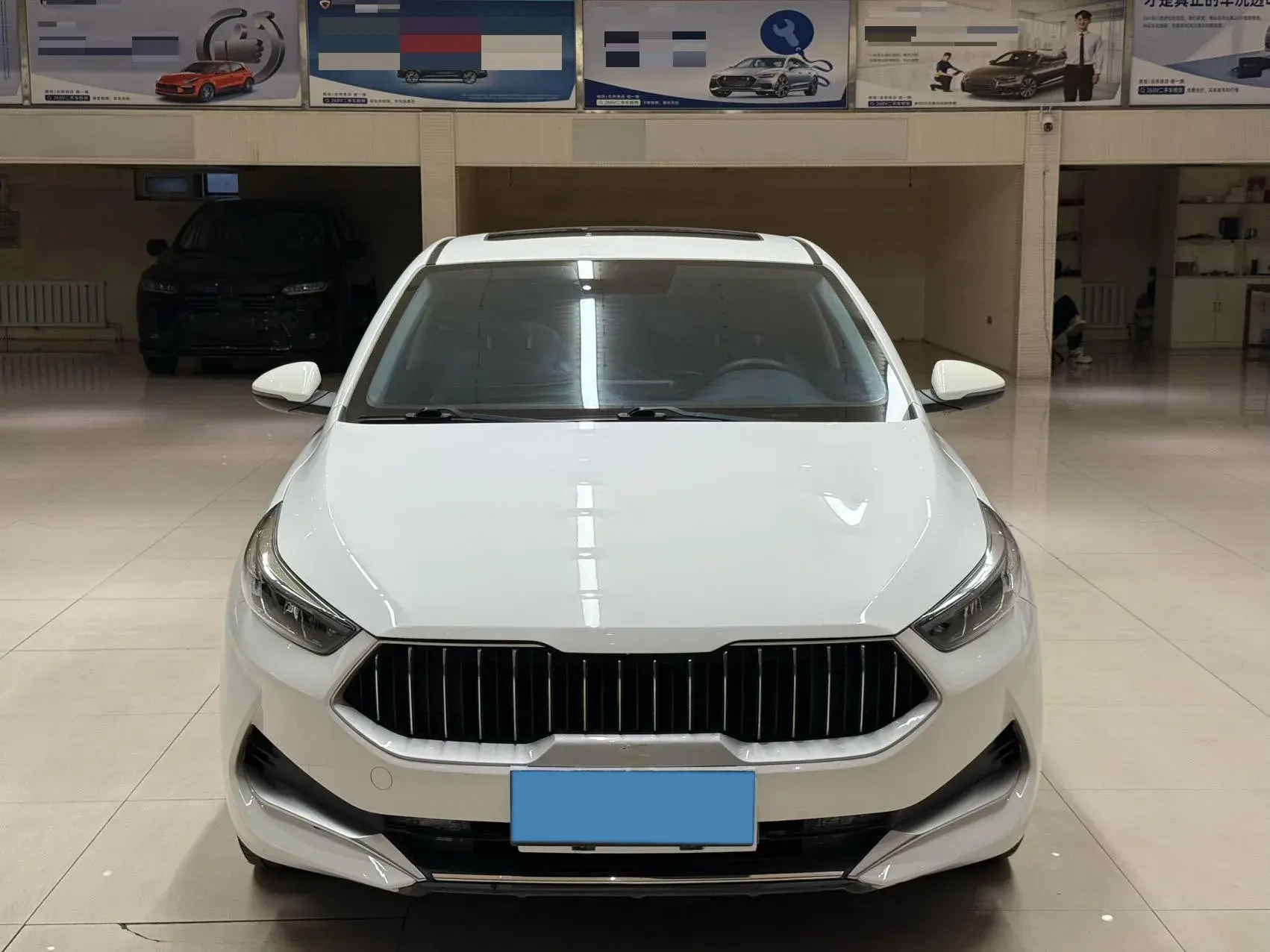 2021 KIA K3 thumbnail 2