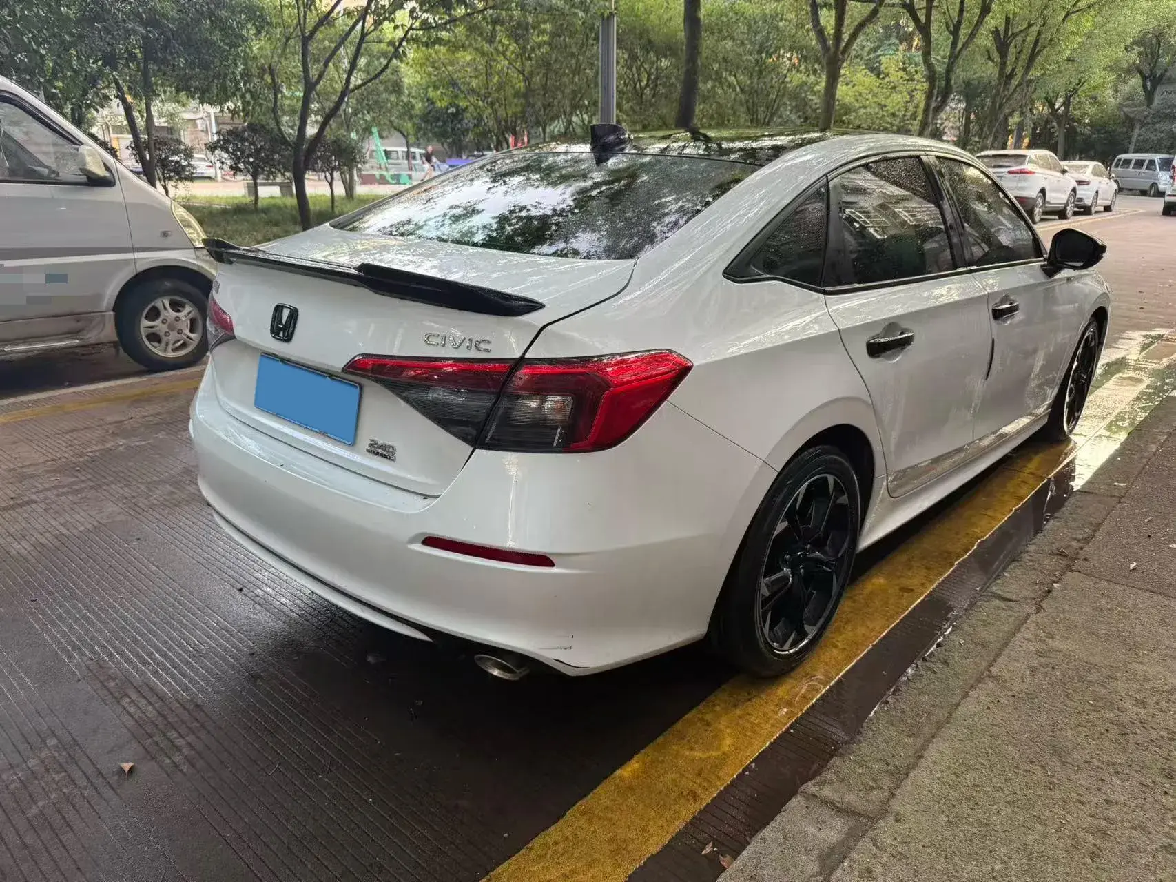 2022 HONDA CIVIC thumbnail 4