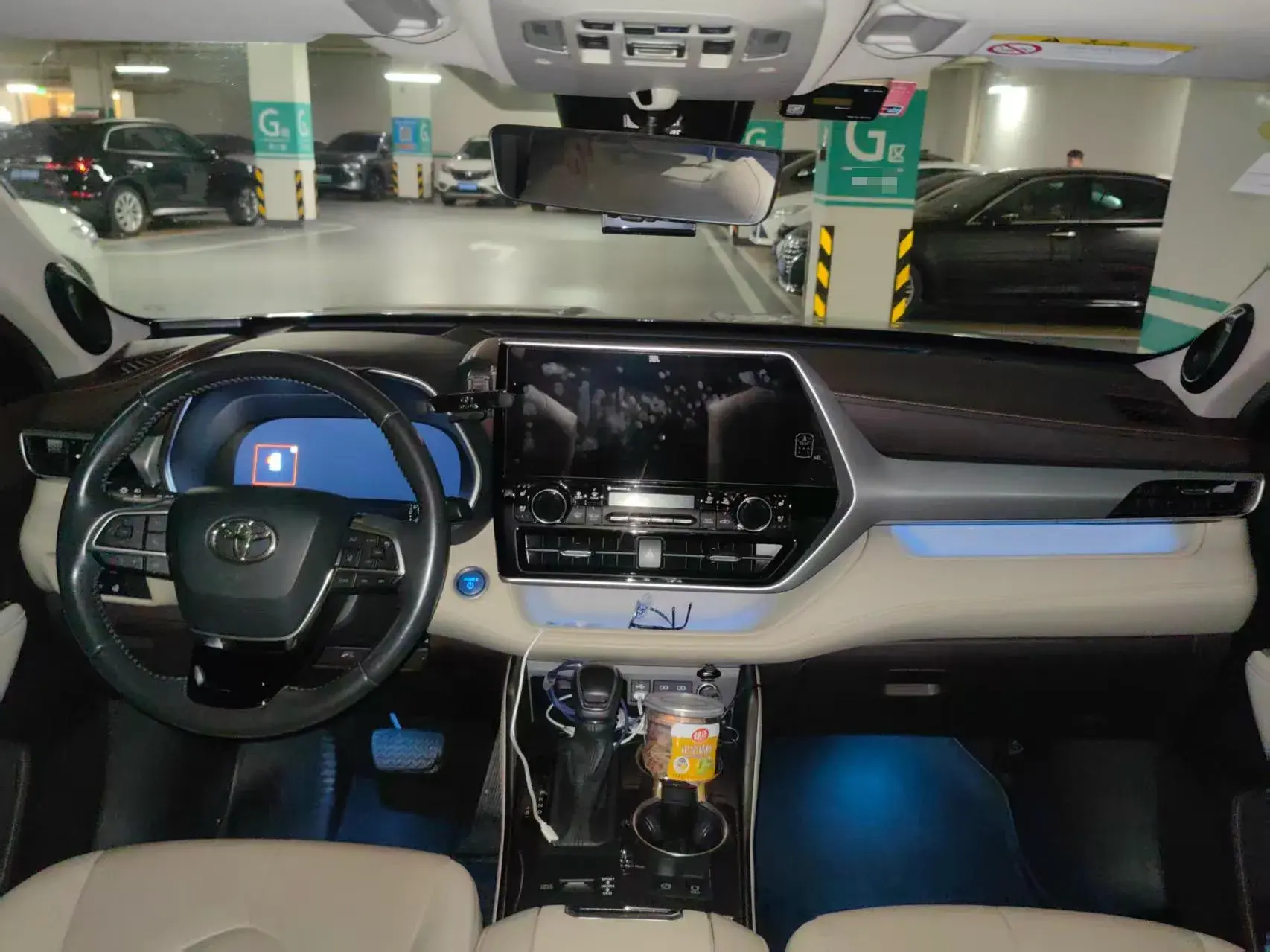 2022 TOYOTA HIGHLANDER thumbnail 4