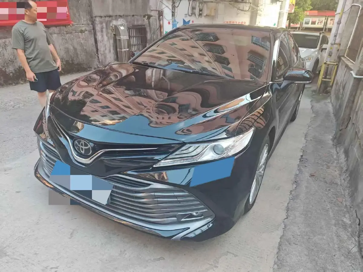 2018 Toyota Camry 2.5L 209HP L4 8AT