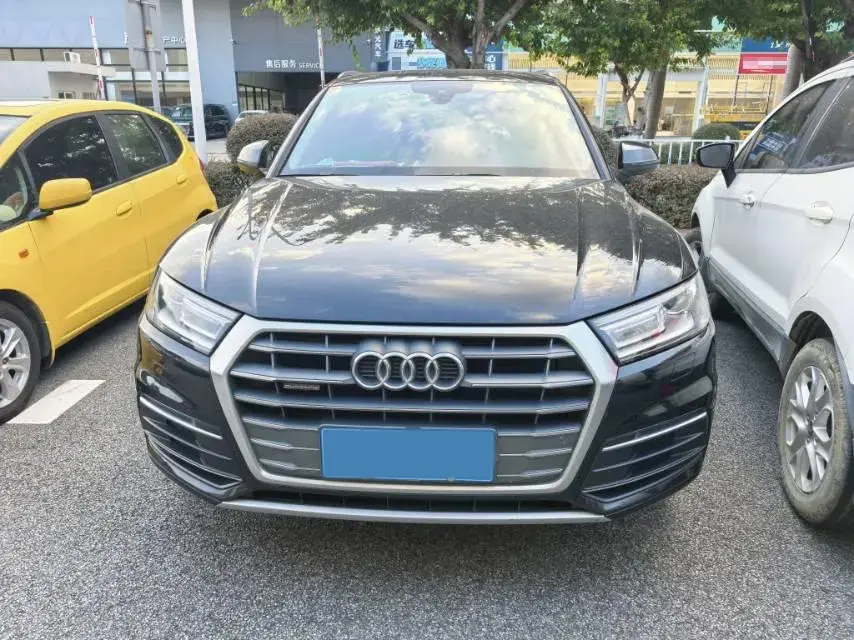 2020 AUDI Q5L thumbnail 2