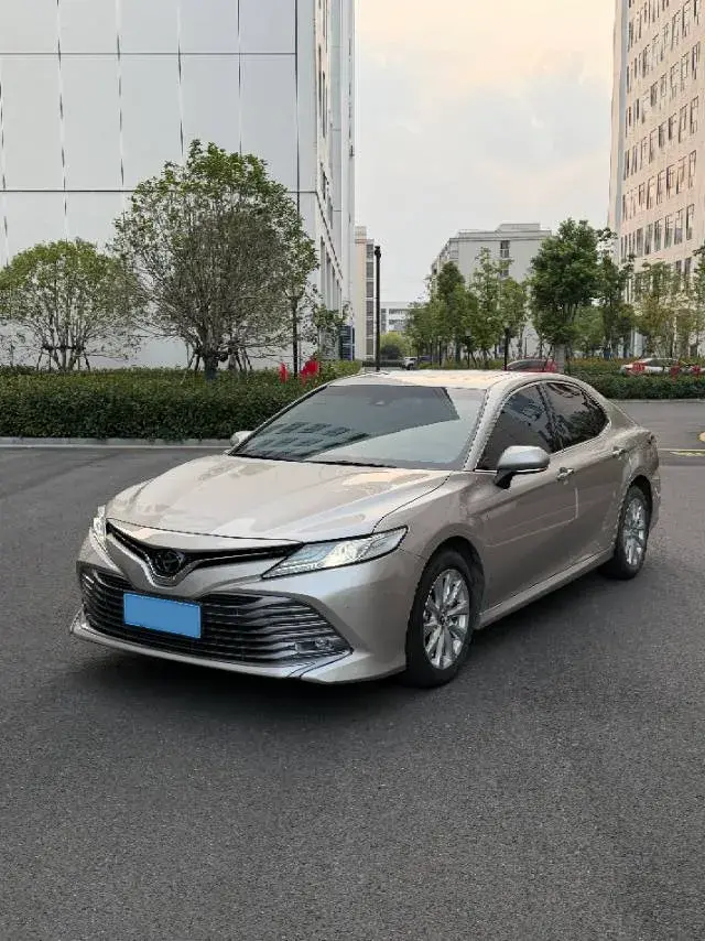 2019 Toyota Camry 2.0L 178HP L4 CVT